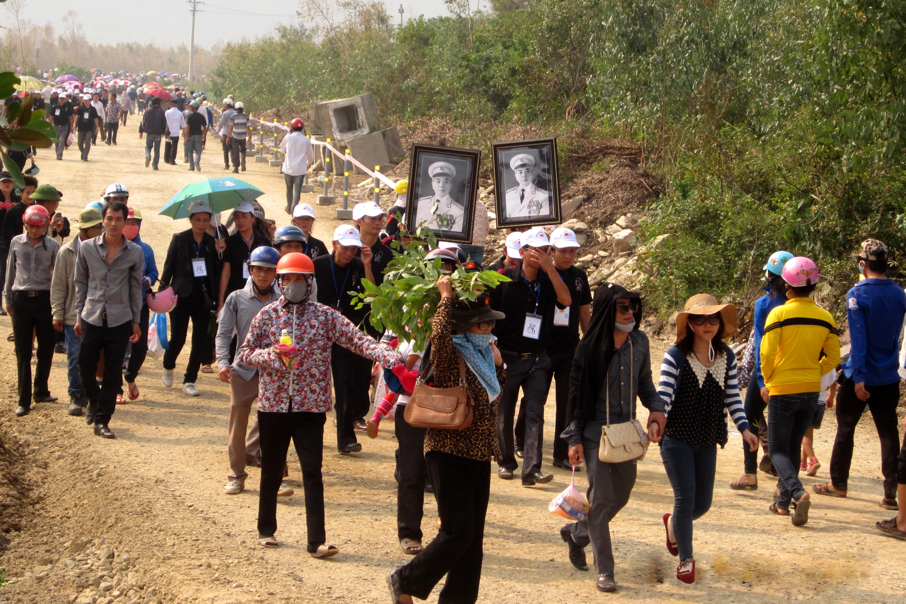 5 ngày đêm thần tốc mở đường vào nơi yên nghỉ của Đại tướng Võ Nguyên Giáp - 3