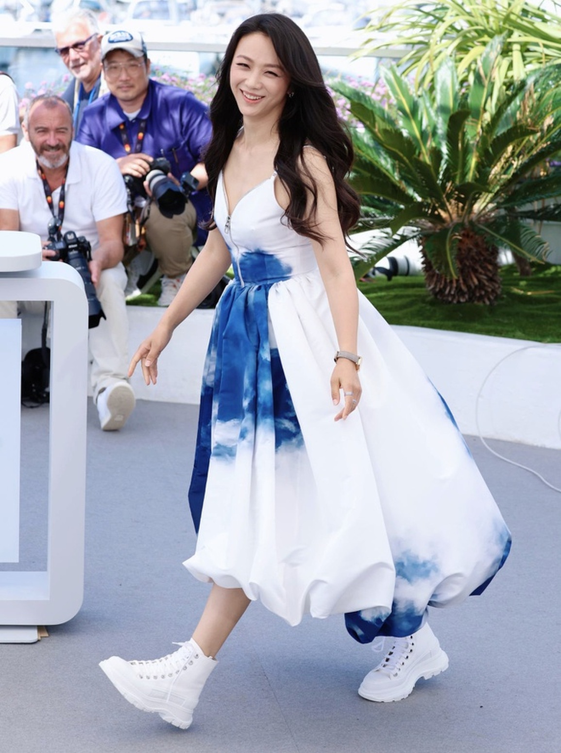 Dấu ấn của mỹ nhân bị cấm vận vì cảnh nóng tại LHP Cannes 2022 - 6 Dấu ấn của mỹ nhân bị cấm vận vì cảnh nóng tại LHP Cannes 2022 - 6