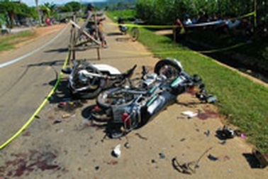 Thiệt mạng vì đi xe kẹp ba, không đội mũ bảo hiểm