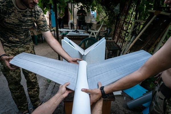 Chiến thuật mới của chiến tranh hiện đại trong xung đột ở Ukraine và Iran - 1