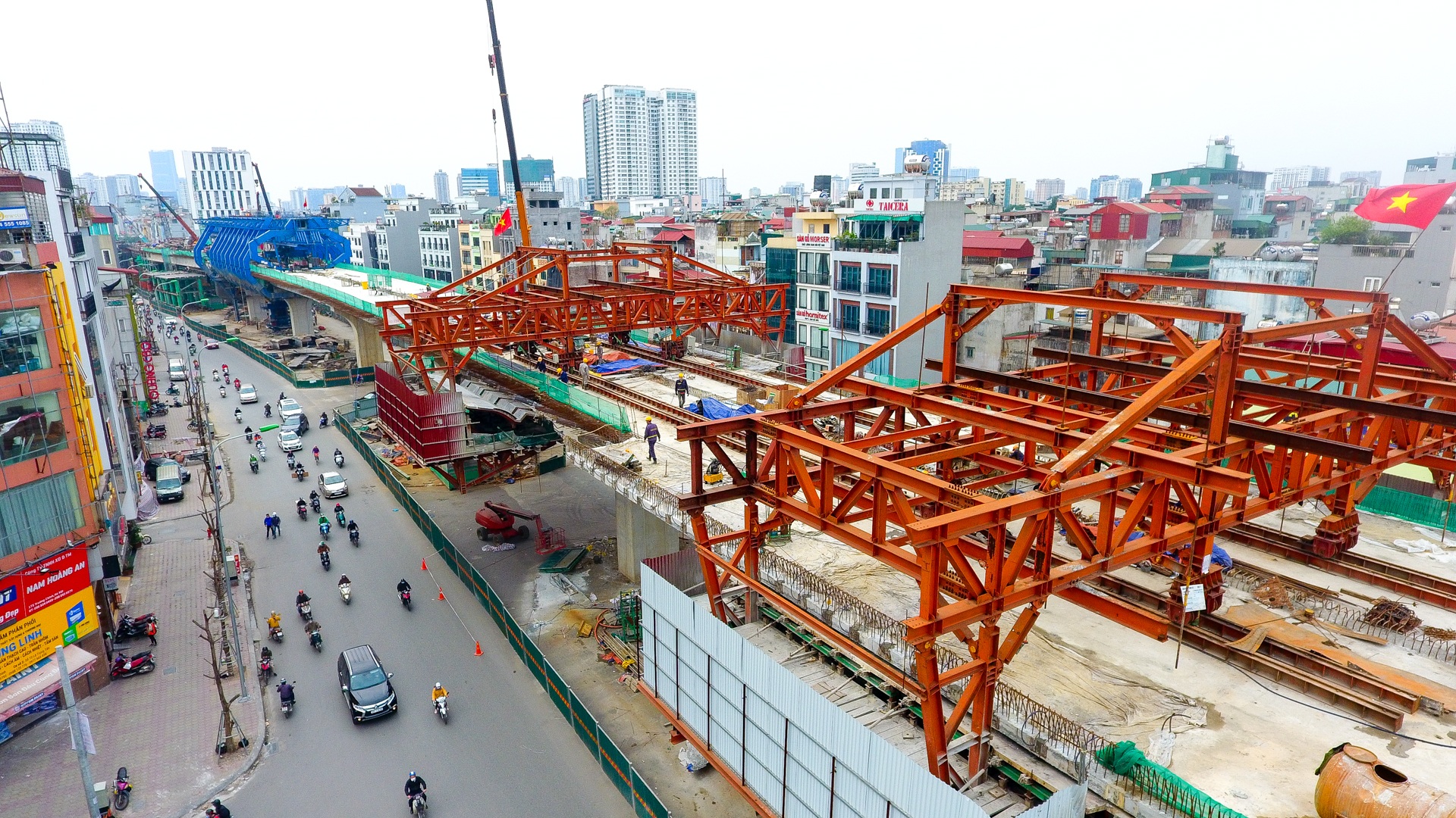 Đại công trường trên cao 9.400 tỷ xuyên đường cong mềm mại ở Hà Nội - 3