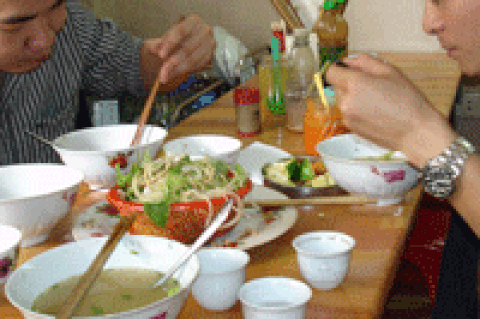 Nhiều người dân chưa “dính” tả chưa biết sợ