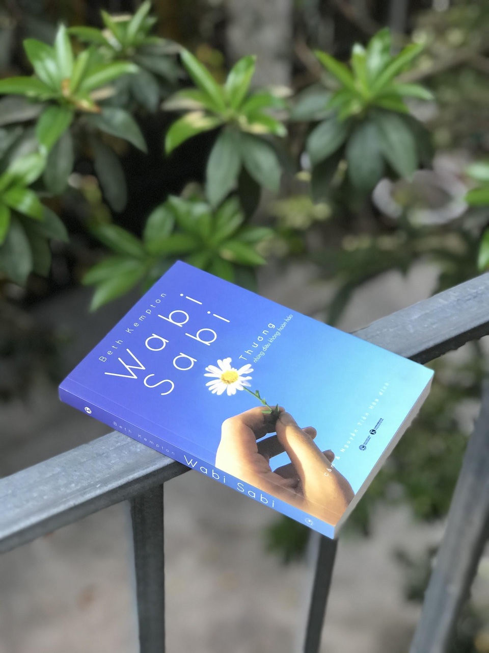 Sách Wabi Sabi - Cách để sống mỗi ngày hoàn hảo nhất - 4 Sách Wabi Sabi - Cách để sống mỗi ngày hoàn hảo nhất - 4