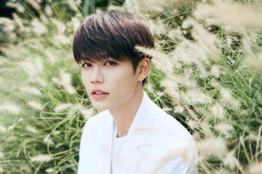 Nam thần tượng bị "bóc phốt" nói dối, lợi dụng fan, nghiện cờ bạc