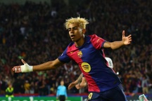 Lamine Yamal gia hạn hợp đồng, nhận mức lương khổng lồ ở Barcelona