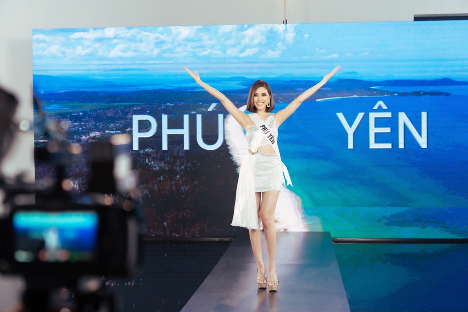 Mỹ nhân có nụ cười đẹp nhất Hoa hậu Hoàn vũ Việt Nam 2019 - 2 Mỹ nhân có nụ cười đẹp nhất Hoa hậu Hoàn vũ Việt Nam 2019 - 2