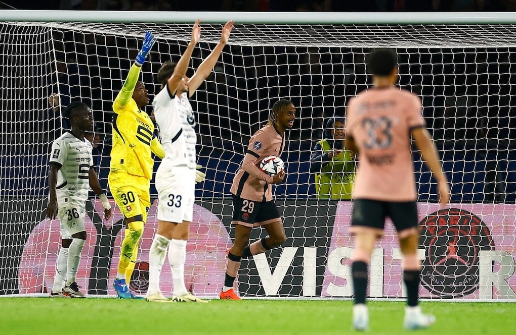 Lee Kang In ghi dấu ấn giúp PSG tiếp tục dẫn đầu Ligue 1 - 1 Lee Kang In ghi dấu ấn giúp PSG tiếp tục dẫn đầu Ligue 1 - 1
