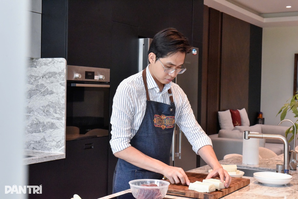 Nghề lạ 4.0: Làm anh chồng ngoan nấu cơm chiều vợ vẫn ra tiền - 1 Nghề lạ 4.0: Làm anh chồng ngoan nấu cơm chiều vợ vẫn ra tiền - 1