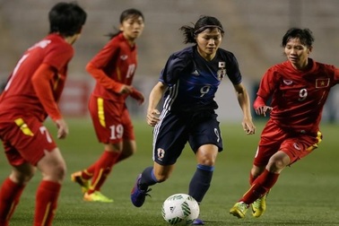 Đội tuyển nữ Việt Nam đón ngày 8/3 nơi xứ người