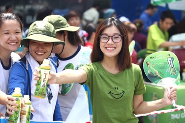 Hoàng Yến Chibi hào hứng tiếp sức mùa thi cùng các sĩ tử