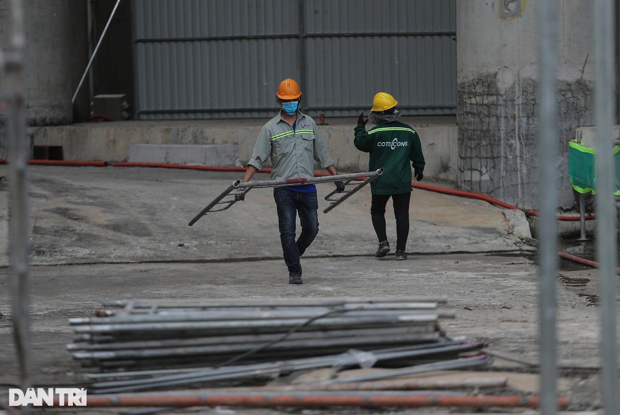 Sau 10 năm trùm mền, tòa cao ốc nằm trên đất vàng TPHCM thi công trở lại - 7 Sau 10 năm trùm mền, tòa cao ốc nằm trên đất vàng TPHCM thi công trở lại - 7