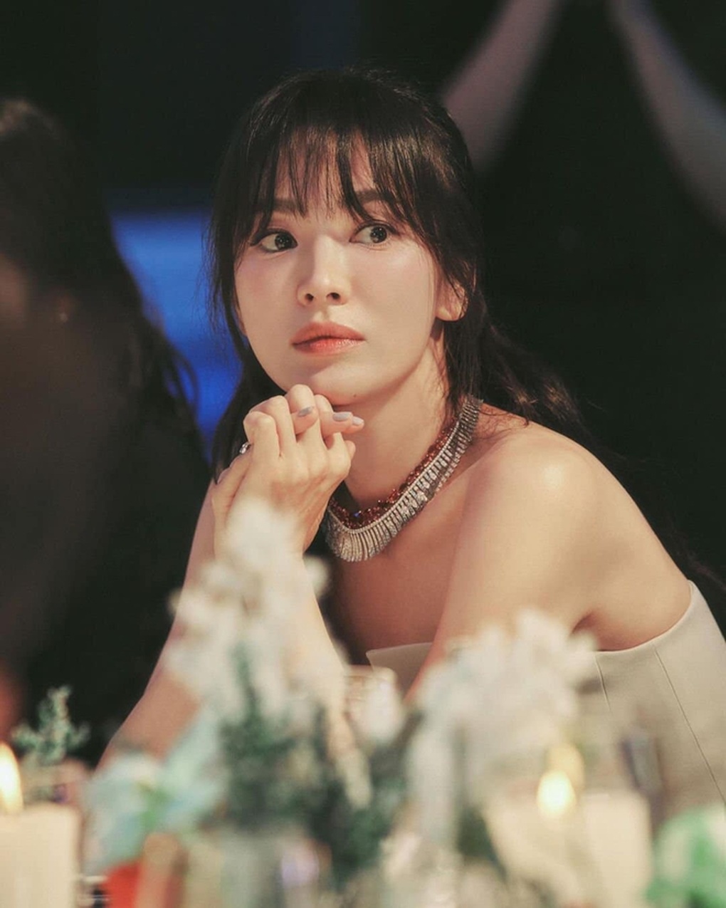 Song Hye Kyo lần đầu lên tiếng khi bị chê già, xuống sắc - 5 Song Hye Kyo lần đầu lên tiếng khi bị chê già, xuống sắc - 5