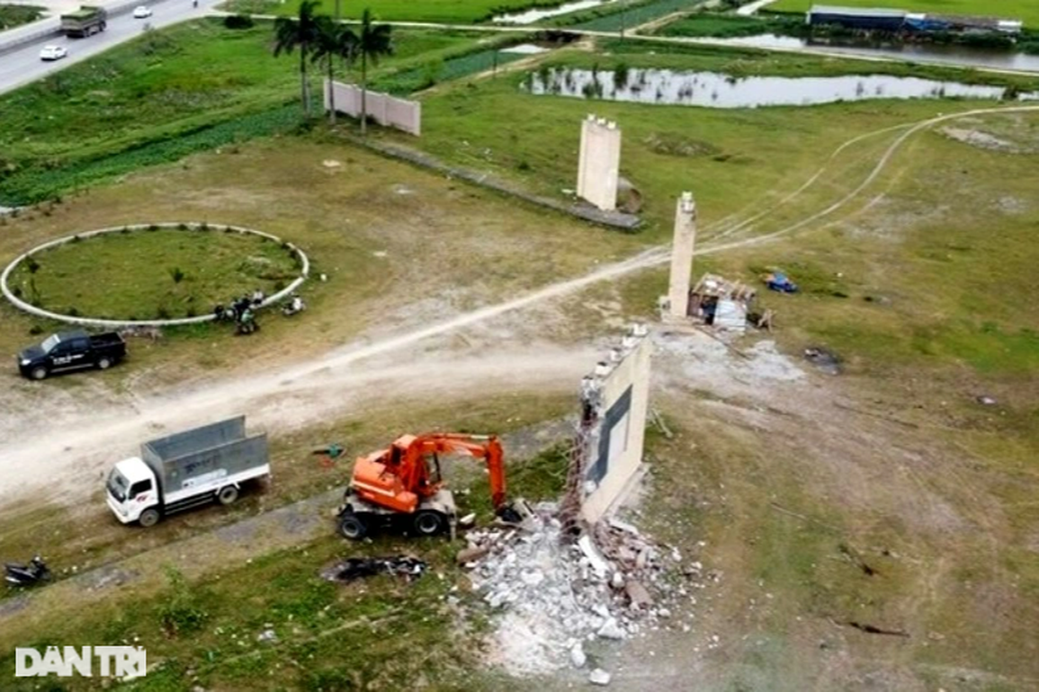 Yêu cầu xử lý các dự án, công trình vi phạm về đất đai tại Thanh Hóa - 1 Yêu cầu xử lý các dự án, công trình vi phạm về đất đai tại Thanh Hóa - 1