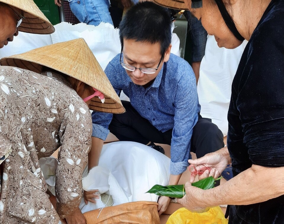 Phân bổ 1.000 tấn gạo và 4 tấn lương khô cho người dân vùng lũ - 1 Phân bổ 1.000 tấn gạo và 4 tấn lương khô cho người dân vùng lũ - 1