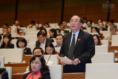 "Nợ công đang bào mòn ngân sách với tốc độ lớn"