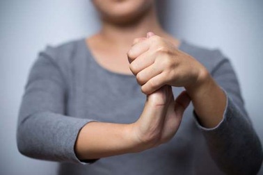 9 dấu hiệu ngầm cảnh báo cơ thể cần được chăm sóc