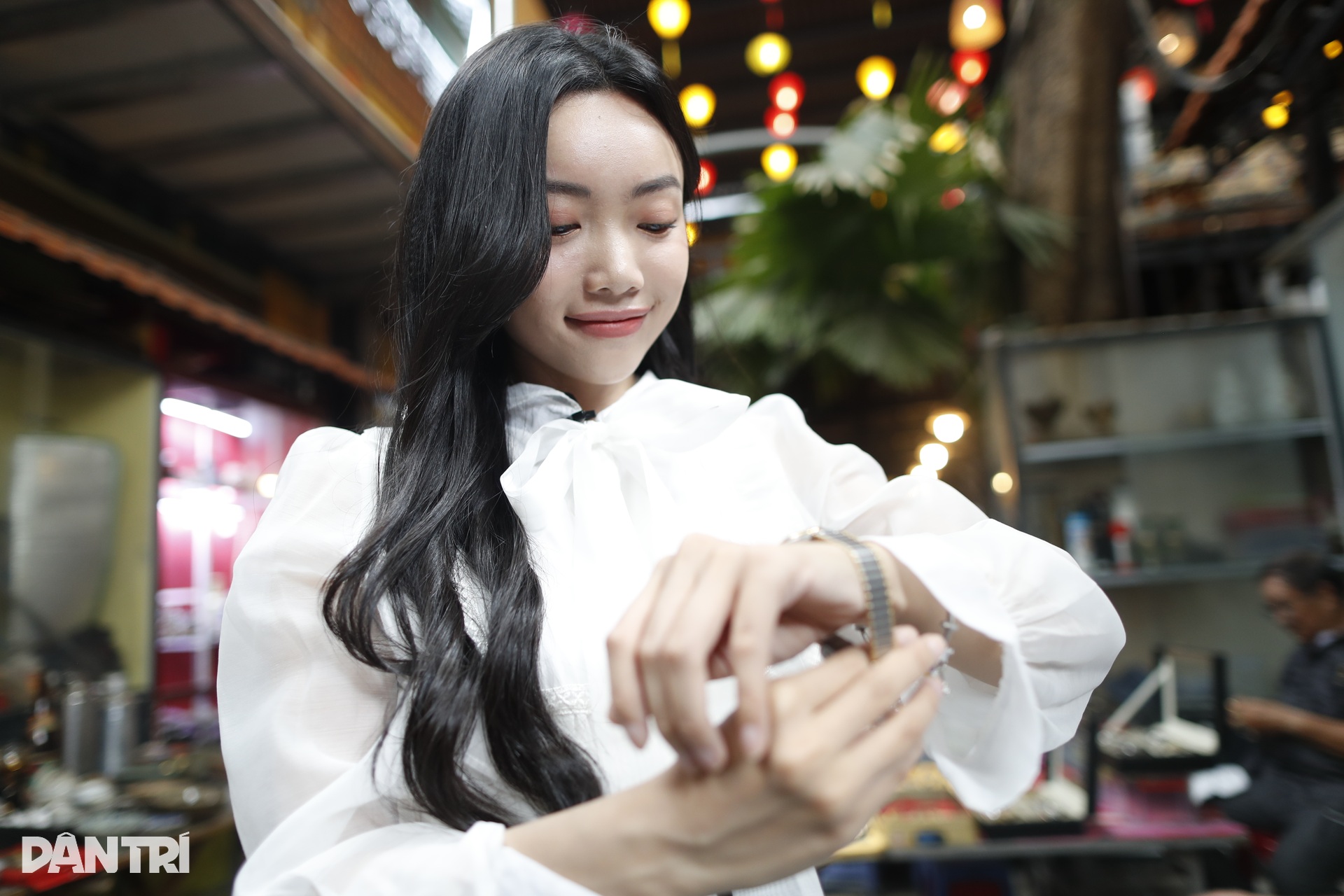 Những người bán ký ức Sài Gòn thành tiền - 2 Những người bán ký ức Sài Gòn thành tiền - 2