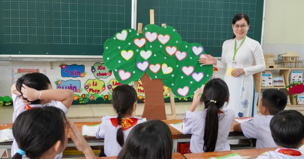 Nghỉ thai sản trùng 2 tháng hè, giáo viên có được nghỉ bù?