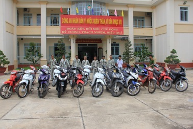 Triệt phá băng trộm xe rồi làm giấy tờ giả đem bán