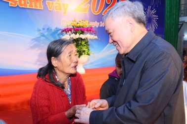 Phó Thủ tướng Nguyễn Hòa Bình dự chương trình "Tết sum vầy - Xuân ơn Đảng"