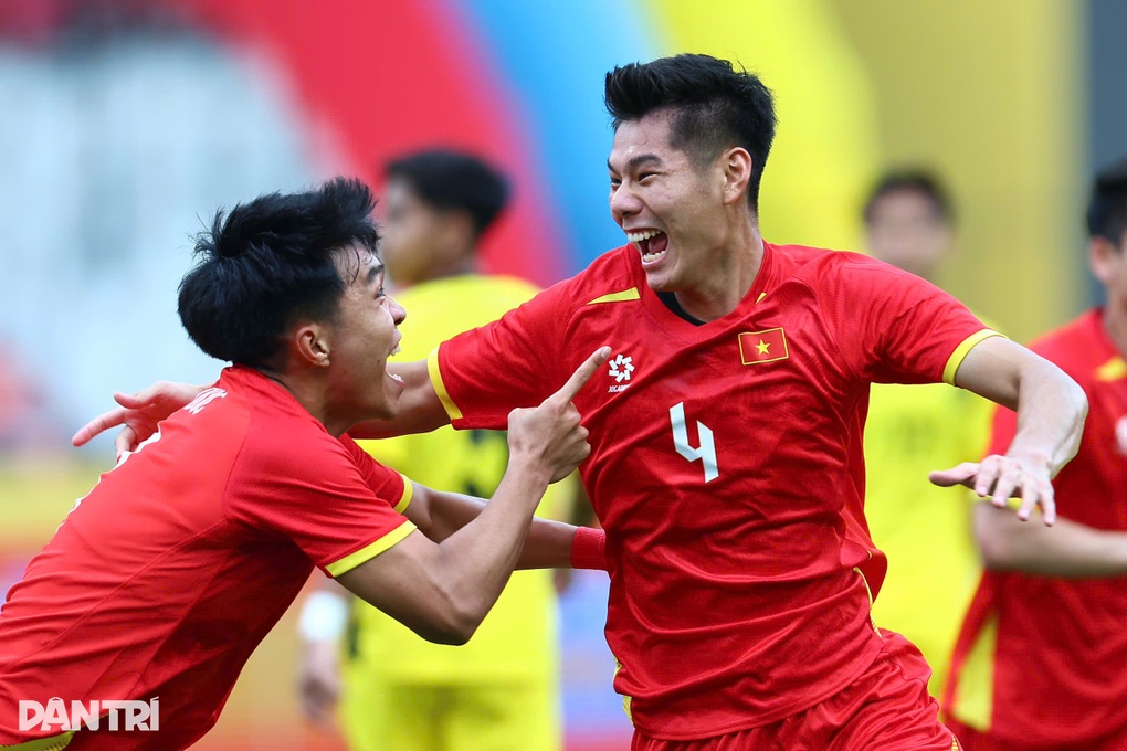 Báo Malaysia bình luận khi đội nhà thất bại dễ dàng trước U22 Việt Nam - 2