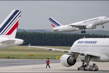 Máy bay Air France bị dọa đánh bom
