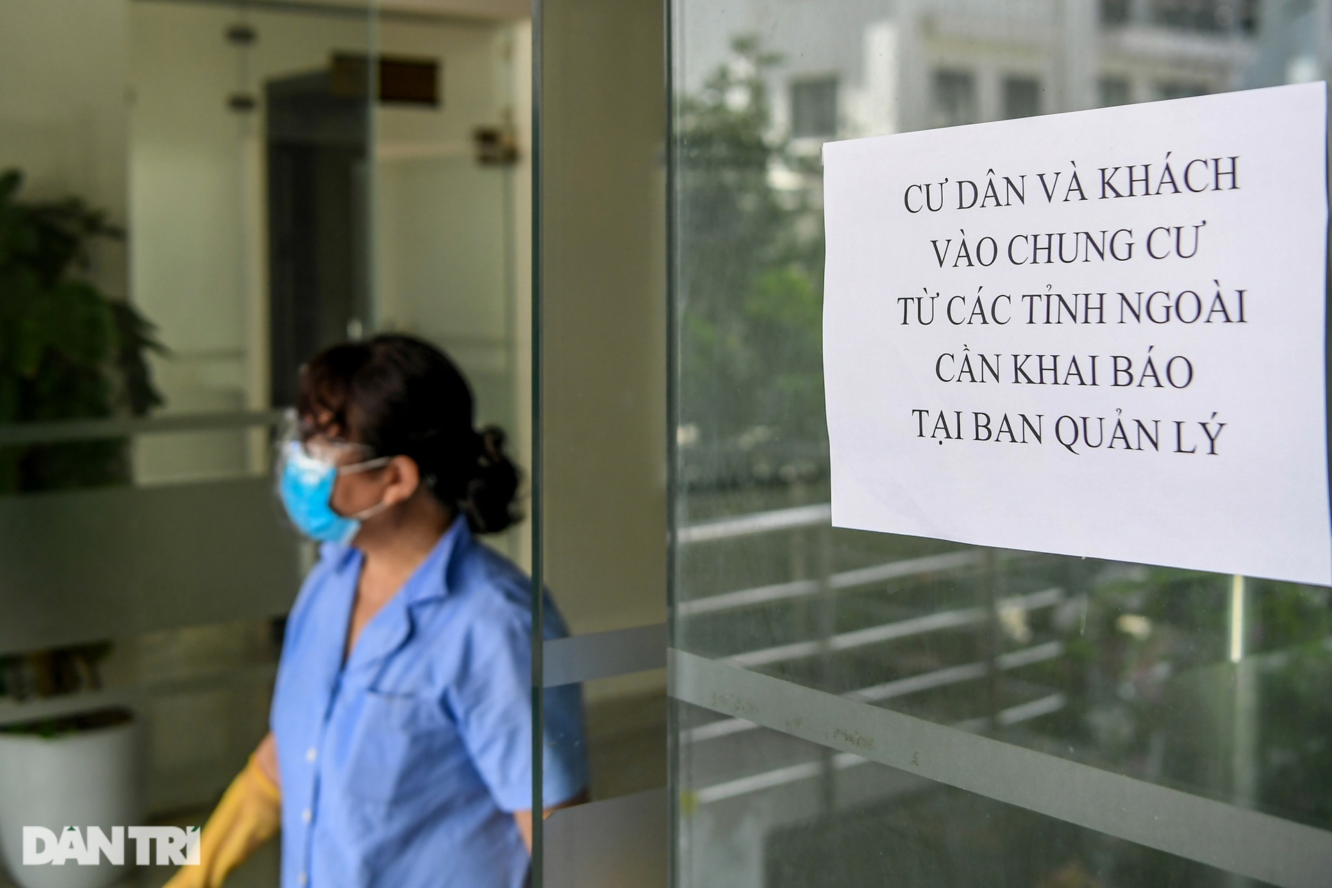 Phong tỏa khẩn chung cư ở Hà Nội nơi có 2 ca dương tính mới trong cộng đồng - 6