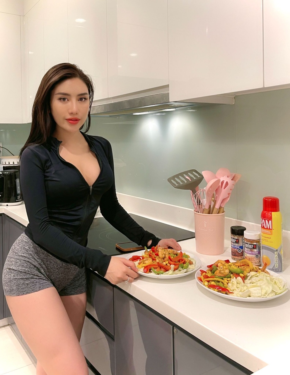 Nữ gymer gợi cảm hâm mộ bóng đá, muốn làm bạn gái của cầu thủ - 4 Nữ gymer gợi cảm hâm mộ bóng đá, muốn làm bạn gái của cầu thủ - 4
