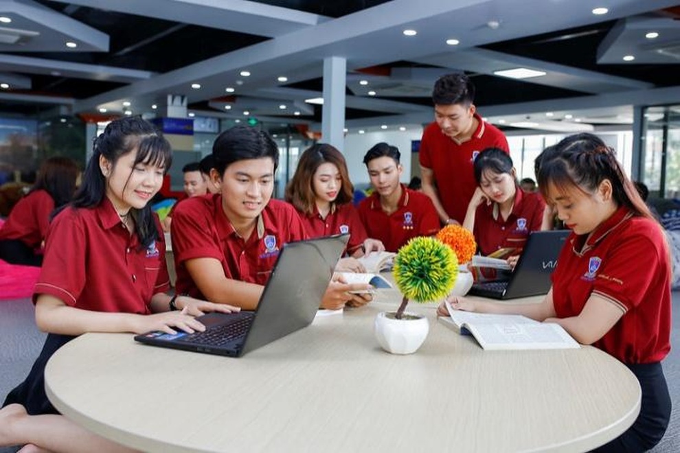 3 lý do nên học ngành Quan hệ Quốc tế tại ĐH Nguyễn Tất Thành - 3 3 lý do nên học ngành Quan hệ Quốc tế tại ĐH Nguyễn Tất Thành - 3