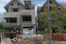 UBND quận Hà Đông bất lực trước sai phạm xây dựng tại Khu đô thị Văn Quán