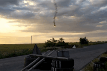 Ukraine đăng video Su-35 Nga bị bắn rơi, cháy như cầu lửa