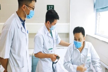 Cứu sống ngoạn mục người đàn ông đã "bước chân sang thế giới bên kia"