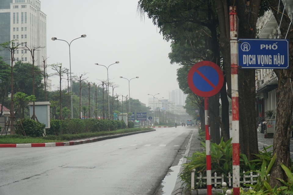 Hình ảnh khác lạ của Hà Nội chiều 30 Tết - 1 Hình ảnh khác lạ của Hà Nội chiều 30 Tết - 1