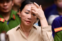 Bị cáo Trương Mỹ Lan hỏi "công ty ma là gì"