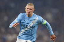 Haaland lập kỷ lục mà Ronaldo không đạt được ở Champions League