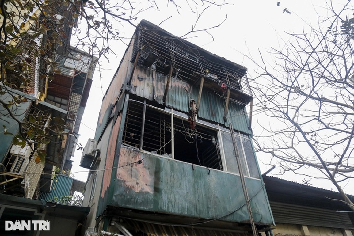 Vụ cứu bé gái trong đám cháy: Người hùng không đơn độc - 2 Vụ cứu bé gái trong đám cháy: Người hùng không đơn độc - 2