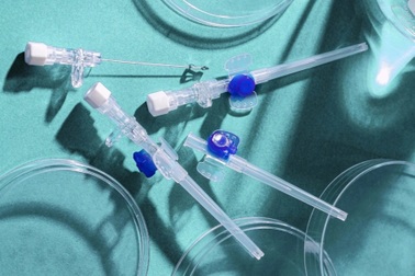 Chiếc đèn gù, ống lấy máu và bài học để thiết bị y tế Việt vươn ra thế giới