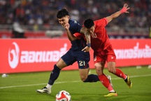 Tuyển Việt Nam vô địch AFF Cup: Sự cố Supachok, niềm kiêu hãnh tổn thương