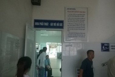 Vụ xe khách tông xe con: Nạn nhân thứ 6 tử vong 