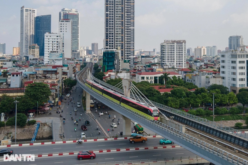 Metro Nhổn - ga Hà Nội bắt đầu đón khách - 1