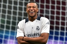 Kylian Mbappe phá kỷ lục của C.Ronaldo ở Real Madrid