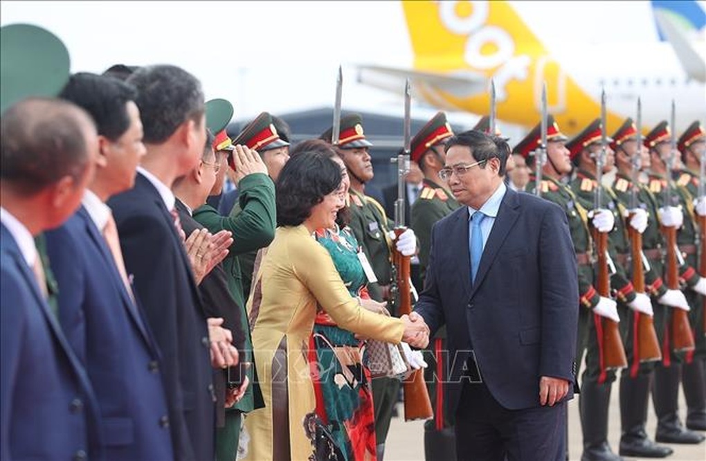 Thủ tướng Phạm Minh Chính kết thúc chuyến thăm chính thức và làm việc tại Lào - 2 Thủ tướng Phạm Minh Chính kết thúc chuyến thăm chính thức và làm việc tại Lào - 2