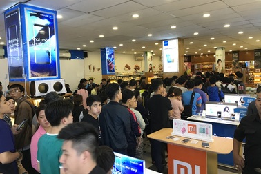 Vĩnh Phát moblie khai trương chi nhánh thứ 9, bán iPhone 7, Samsung S7 giá 7.000 đồng