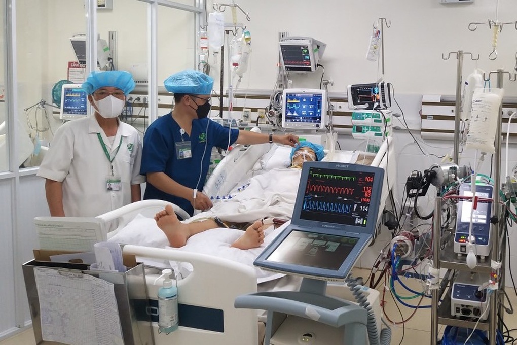 Bác sĩ kêu cứu cho vợ anh thợ hồ nghèo đang nguy kịch - 1 Bác sĩ kêu cứu cho vợ anh thợ hồ nghèo đang nguy kịch - 1