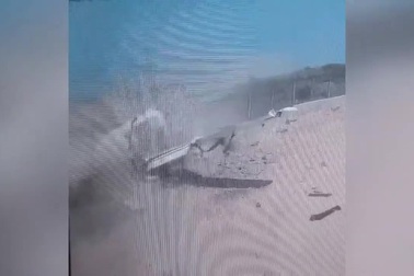 Máy bay trượt khỏi đường băng, vỡ buồng lái ở Somali