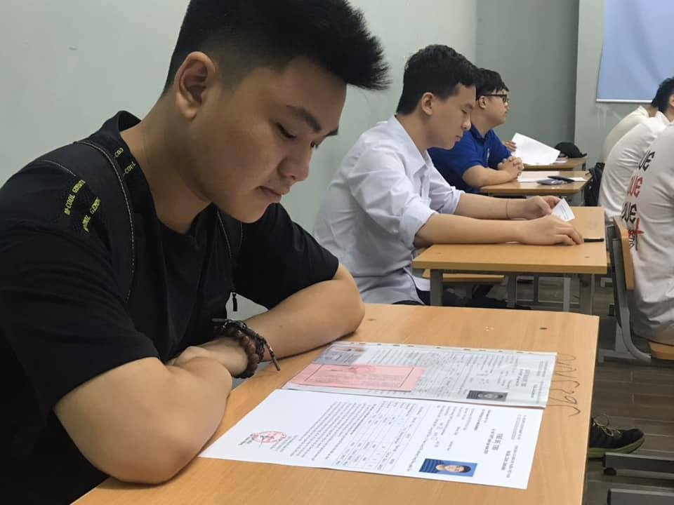 Đề tham khảo môn Ngữ văn tốt nghiệp THPT: Có câu hỏi gắn với thực tế - 1 Đề tham khảo môn Ngữ văn tốt nghiệp THPT: Có câu hỏi gắn với thực tế - 1