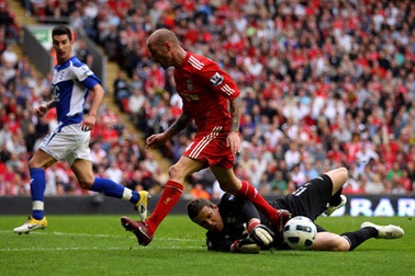 Liverpool chào giá 13,5 triệu bảng cho Raul Meireles