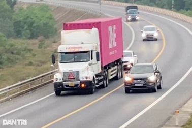 Bộ GTVT đề nghị khắc phục việc nhiều cao tốc không có sóng điện thoại