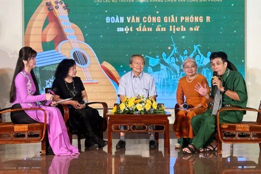 Những câu chuyện xúc động về Đoàn Văn công Giải phóng R