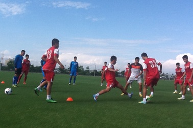 Đội tuyển U19 Việt Nam có buổi tập đầu tiên tại Osaka